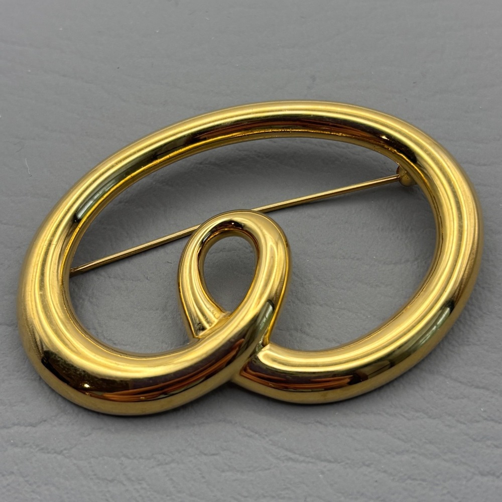Vintage Monet Gold Tone Knot Brooch - Pretzel, Scribble